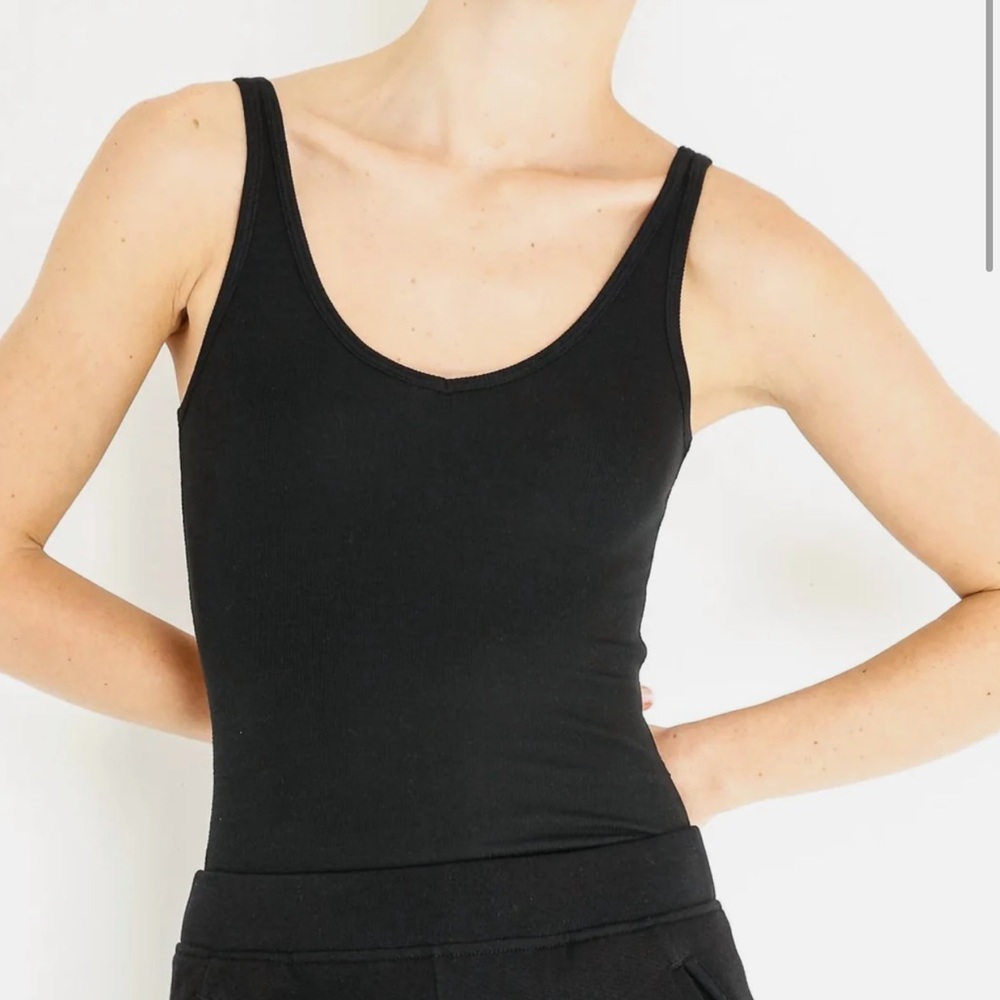 ATM Anthony Thomas Melillo
V-Neck Stretch Tank Bodysuit In Black